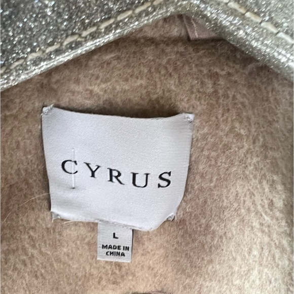 CYRUS Tan Double Breasted Fuzzy Long Winter Jacket - Picture 4 of 4
